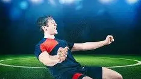 TVB资深演员余慕莲转危为安，健康出院轮椅映照瘦弱身影