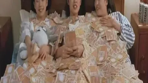 揭秘！火箭队底牌大公开：8大重磅交易，哪一笔是你心中的赢家？